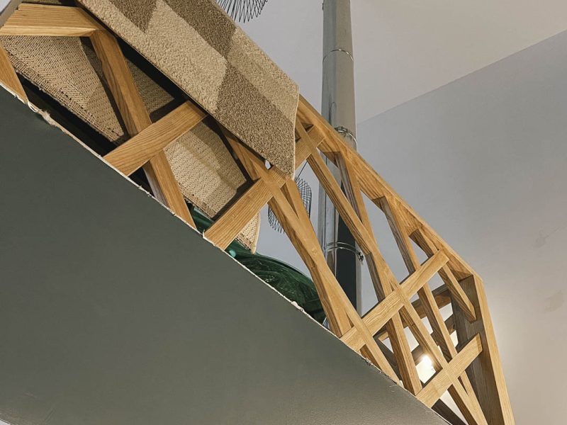 claustra-bois-escalier-fabrication-annecy-sur-mesure (1)