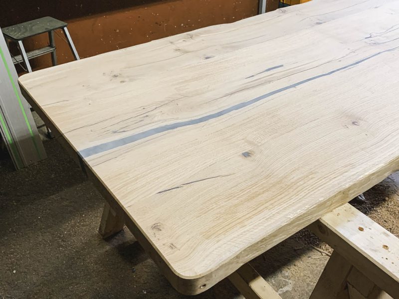 table-bois-epoxy-sur-mesure-annecy (10)